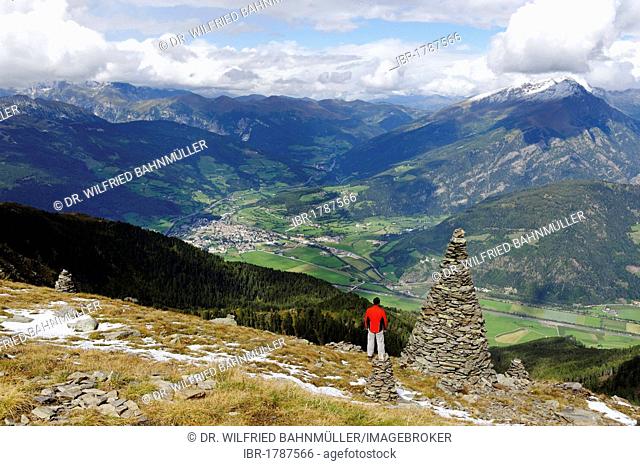 Cairns at Mt Zinseler, Stoamandl, Sarntal Alps at Penser Joch mountain pass, near Sterzing, South Tyrol, Italy, Europe