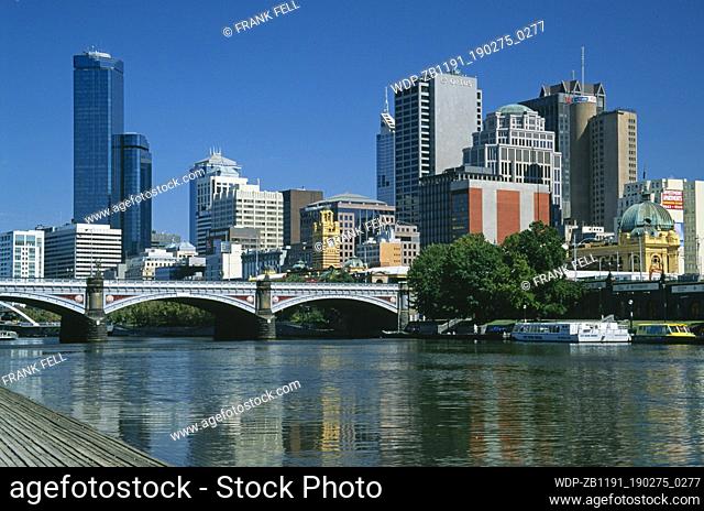 Australia, Victoria, Melbourne, City skyline & Yarra River