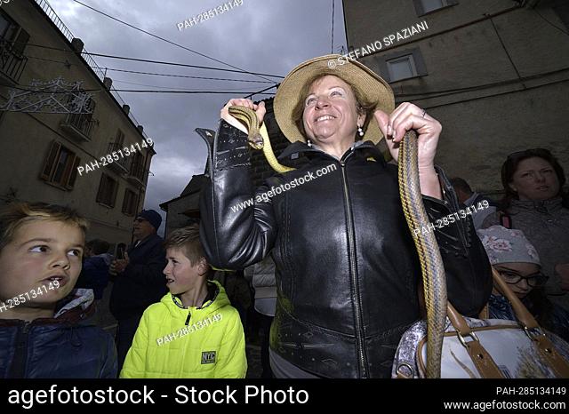 After two years of interruption due to the pandemic, the procession of snakes in Cocullo takes place on 1 May 2022.People with snakes in hand before the...