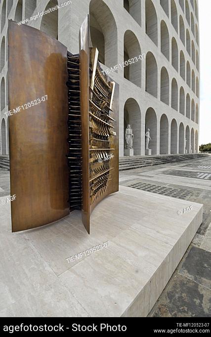 This photo taken on May 11, 2023 shows a sculpture during a media preview of the exhibition ""The Great Theatre of Civilizations"" at Fendi's headquarters in...