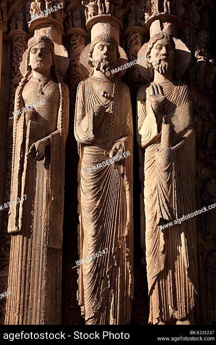 Chartres, Notre-Dame de Chartres Cathedral, figures of saints on the central portal of the west façade, Centre region, France, Europe