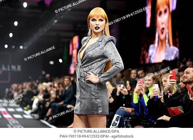 17 January 2019, Berlin: Bonnie Strange, model at the cosmetics company Maybelline's show. The collections for Autumn/Winter 2019/2020 will be presented at...