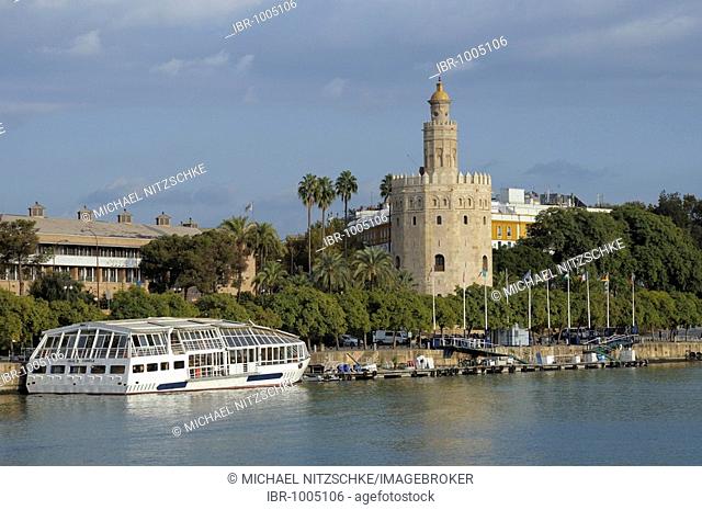 Torre del Oro, Gold Tower, Sevilla, Andalusia, Spain, Europe