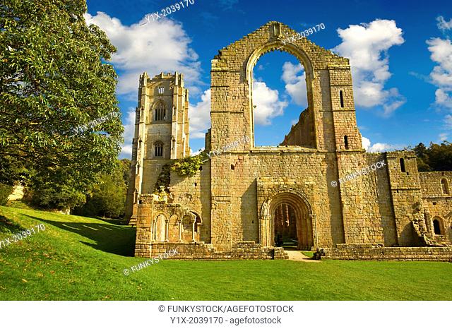 Ruins of Fountains Abbey , founded in 1132, is one of the largest and best preserved ruined Cistercian monasteries in England