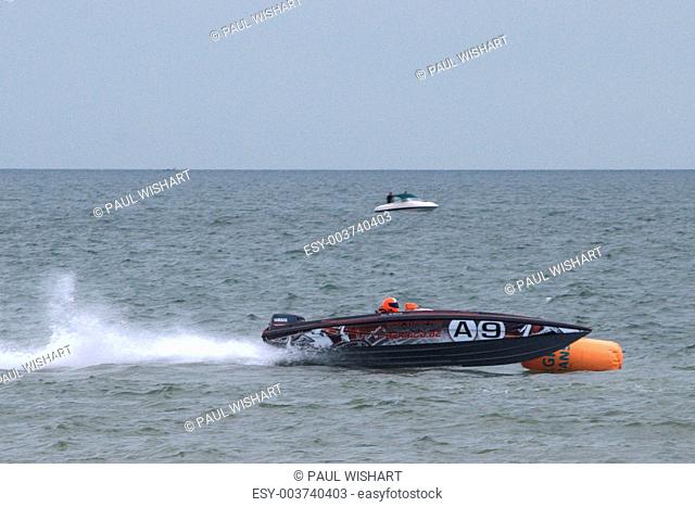 Power boat racing