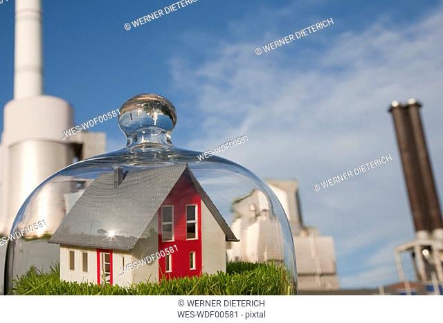 Germany, Baden W¸rttemberg, Stuttgart, Model house under bell jar, close-up