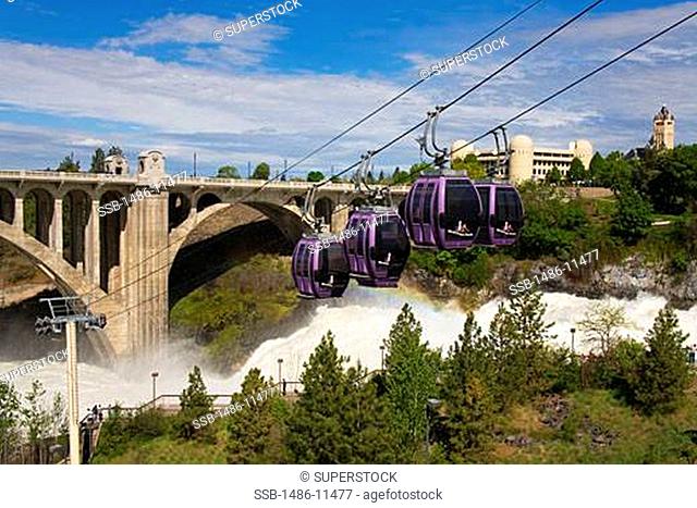 Overhead cable cars passing along a river, Spokane Falls, Spokane River, Spokane, Spokane County, Washington State, USA