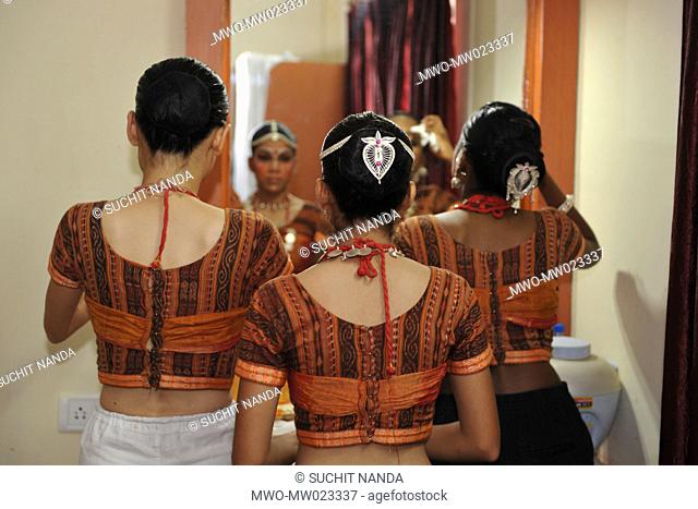 Odissi dancers from Sutra Dance Academy, Malaysia, getting ready for performance, on the annual Konark Dance and Music Festival