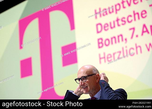 Timothy ‚Äû Tim ‚Äû HOETTGES (Hv?ttges) (CEO, Management Chairman). Annual General Meeting of Deutsche Telekom AG, on April 7th, 2022 in Bonn/ Germany