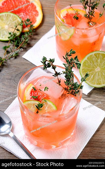 Muddled lime and thyme, combined with fresh grapefruit juice and delicious bourbon, it?s the perfect way to get the most out of those amazing grapefruits