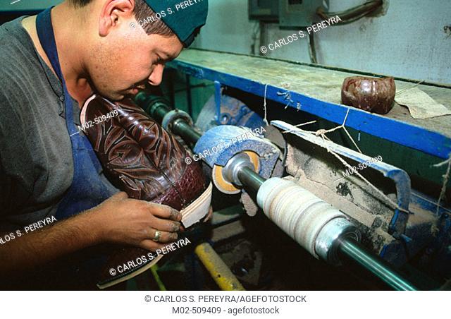 Boot manufacturing. Hermosillo, Sonora, Mexico
