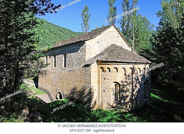 Romanesque church of San Adrián de Sásabe. Pirineos mountains. Borau. Huesca province. Aragón. Spain