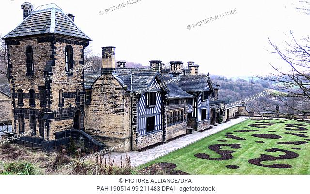 13 December 2018, Great Britain, Halifax: Shibden Hall, a listed house in the Tudor style. Photo: Phil Griffin/dpa. - Halifax/West Yorkshire/Great Britain