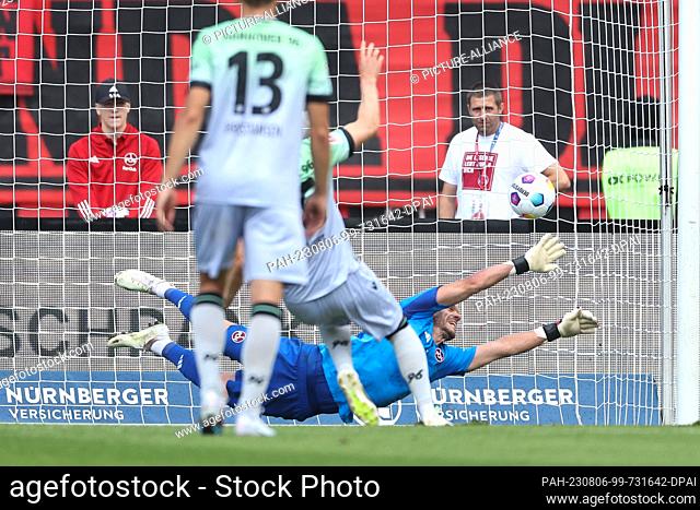 06 August 2023, Bavaria, Nuremberg: Soccer: 2nd Bundesliga, 1. FC Nürnberg - Hannover 96, Matchday 2 at Max Morlock Stadium