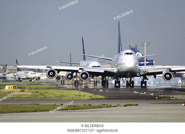 Airplanes wait for the start