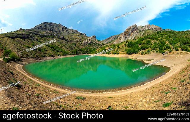 A small mountain lake Panagia. Crimea. Zelenogorye