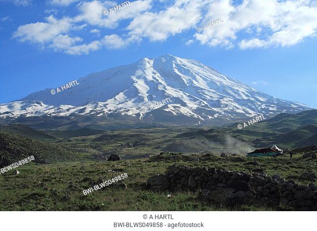 Mount Ararat 5165 m, highest mountain of Turkey, in morning dawn with a nomad camp in the foreground, Turkey, East Anatolia, Dogubayzit