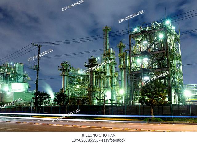 Petrochemical oil refinery factory
