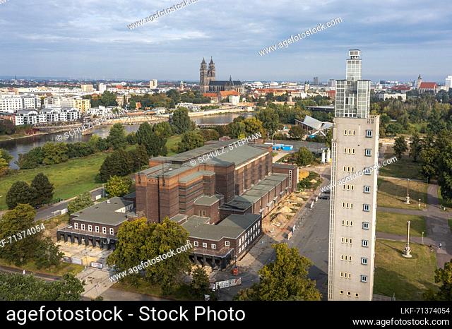 Albin MÃ¼ller Tower, to the left of it the listed town hall, on the horizon the Magdeburg Cathedral, Magdeburg, Saxony-Anhalt, Germany