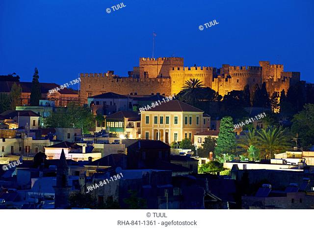 Fortress and the Palace of the Grand Masters, UNESCO World Heritage Site, Rhodes City, Rhodes, Dodecanese, Greek Islands, Greece, Europe