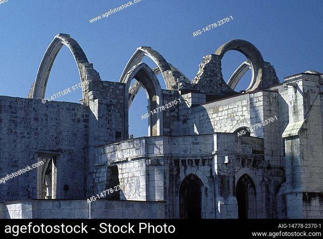 Ruins of Igreja do Carmo. Stone arches. Church
