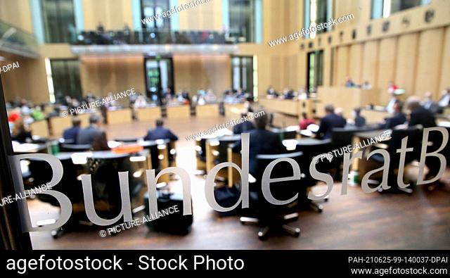 25 June 2021, Berlin: Members of the Bundesrat take part in the last session before the summer break. More than 80 laws are on the agenda