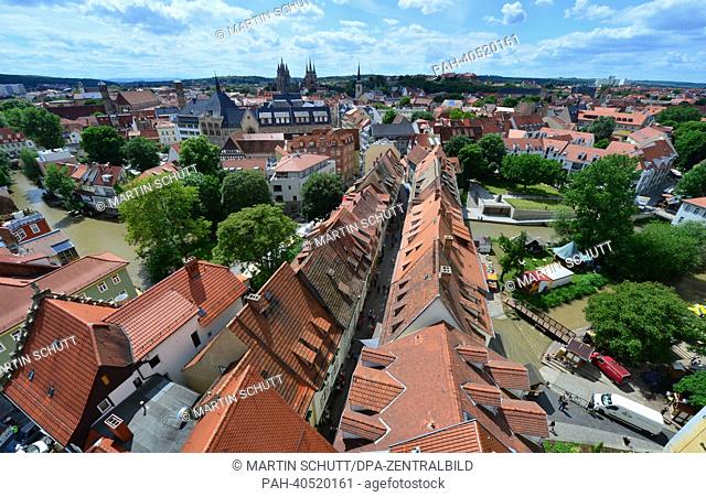 A view of the 'Kraemerbruecke' (front) bridge in the old town in Erfurt, Germany, 14 June 2013. The unique feature of the Kraemerbruecke are the half timbered...