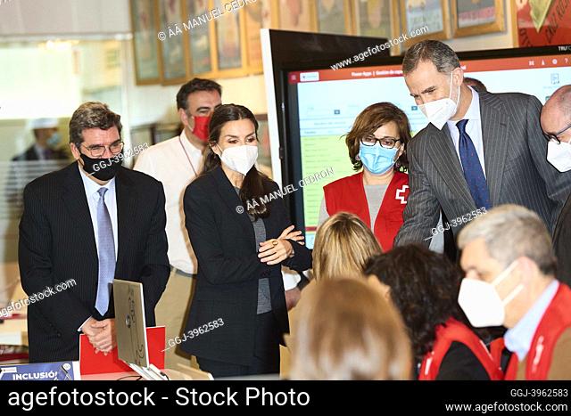 King Felipe VI of Spain, Queen Letizia of Spain Visit to the Spanish Red Cross Ukraine crisis cell at Spanish Red Cross Headquarters on March 23, 2022 in Madrid
