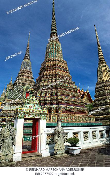 Chedi, Phra Maha Chedi Si Ratchakan, Wat Pho, Wat Phra Chetuphon, Temple of the Reclining Buddha, Bangkok, Thailand, Asia