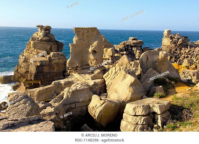 Cliffs at Atlantic Coast, Revelim dos Remedios, Carvoeiro cape, Peniche, Estremadura, Portugal