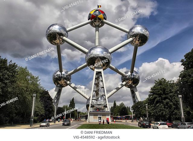 The Atomium, built for the World Exhibition of 1958 is a popular attraction in Brussels, Bruxelles, Belgium, Europe. - BRUSSELS, Belgium, 14/07/2014