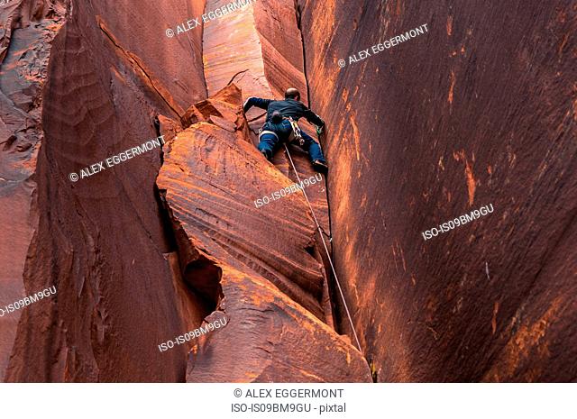 Trad climbing, Indian Creek, Moab, Utah, USA