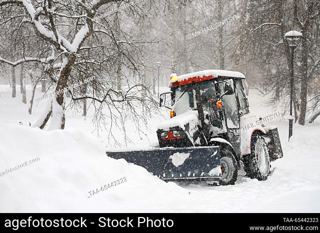 RUSSIA, MOSCOW - DECEMBER 3, 2023: Snow removal equipment is seen in Sokolniki Park during a snowfall. Mikhail Sinitsyn/TASS