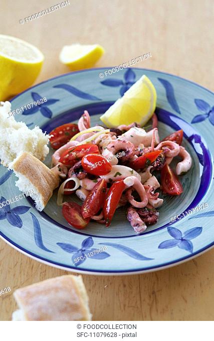 Octopus salad with tomatoes