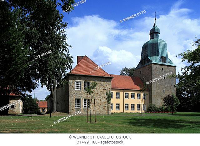 Germany, Fuerstenau, Samtgemeinde Fuerstenau, Fuerstenau Muehlenbach, Osnabrueck Country, Ankumer Hoehe, Lingen Mountains, Lower Saxony, prince episcopal castle