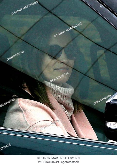 Visitors arrive at Kensington Palace to see the Duchess of Cambridge's new born baby Featuring: Pippa Middleton Where: London