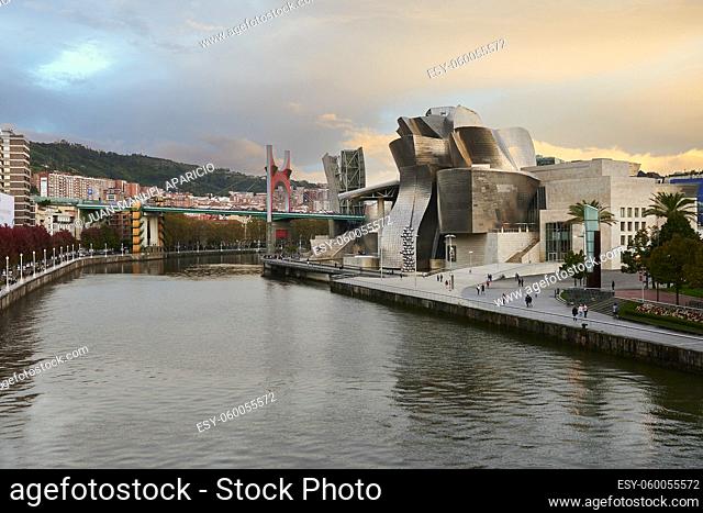 Nervion river view with La Salve Bridge and the Guggenheim museum, Bilbao, Basque Country, Euskadi, Spain, Europe