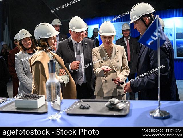 09 September 2021, Sweden, Kiruna: Federal President Frank-Walter Steinmeier and his wife Elke Büdenbender visit the Luossavaara-Kiirunavaara AB (LKAB) iron ore...