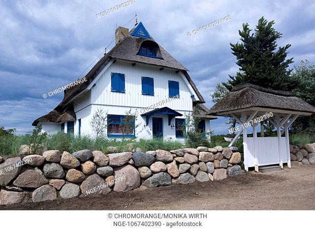Thatched house, Heiligenhafen-Graswarden, district Ostholstein, Schleswig-Holstein, Germany, Europe