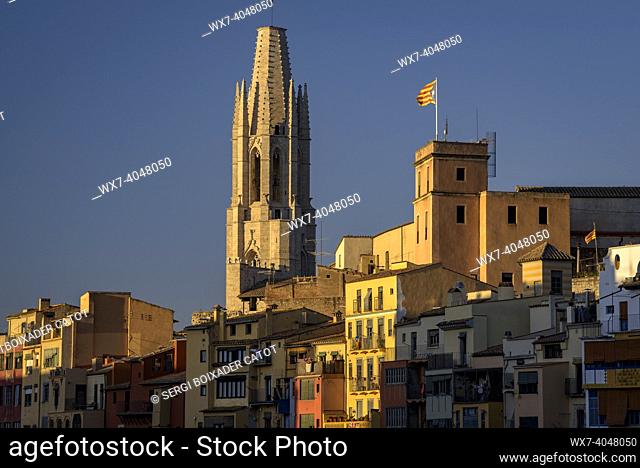 Basilica of Sant Feliu at sunset in the city of Girona (Catalonia, Spain)