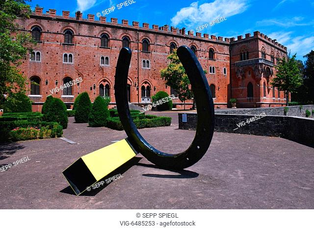 Italien, Gaiole in Chianti, 21.07.2019 Das Castello di Brolio geh”rt zu den faszinierendsten Baudenkm„lern im Zentrum des Chianti Classico