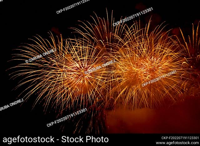 colourful fireworks competition on sky (CTK Photo/Ondrej Zaruba)