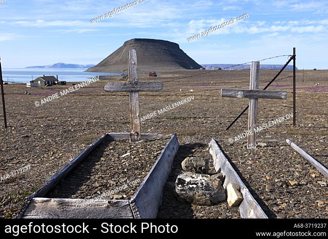 Graves at Dundas. This is the place the inuits lived before they were forced to leave for a new settelment that formed the small village Qaanaaq in northern...