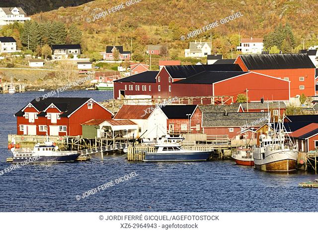 Fishing village of Reine, Moskenesøya island, Lofoten archipelago, county of Nordland, Norway, Europe