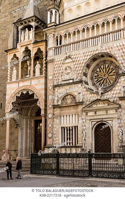 capilla Colleoni, siglo XV, Duomo, Piazza Padre Reginaldo Giuliani, Ciudad alta, Bergamo, Lombardia, Italy