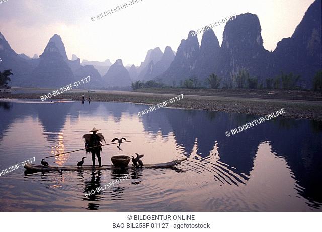 The scenery of Xingping with the Li River with Yangshuo to the landmark near the city of Guillin in the Povinz Guangxi in sueden from China