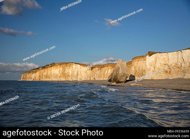 Normandy, alabaster coast, beach, German bunker, dumped, ruin, Atlantic wall