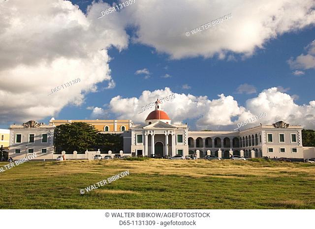 Puerto Rico, San Juan, Old San Juan, Campo del Morro field and Escuela de Artes Plasticas art school