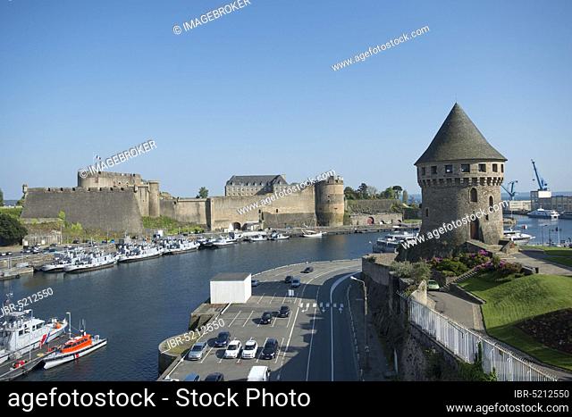 Tour de la Motte Tanguy, River Penfeld, Brest, Finistere, Brittany, Bastille de Quilbignon, France, Europe
