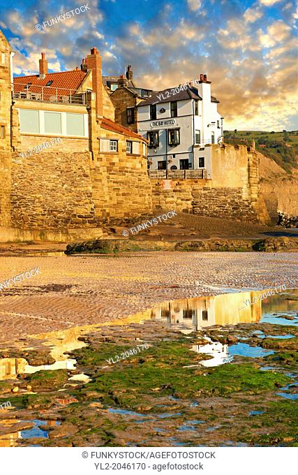 Fishermans houses & beach of the historic fishing village of Robin Hood's Bay, Near Whitby, North Yorkshire, England